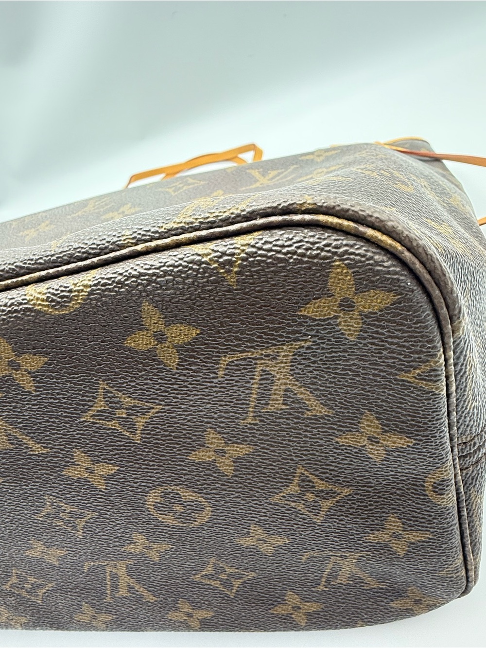 Louis Vuitton Classic Monogram Neverfull Tote Bag - Picture 13 of 13